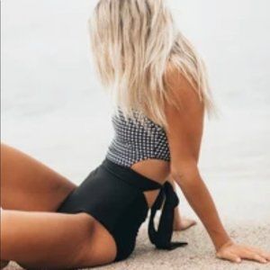 Albion siren Gingham One Piece  Swimsuit Zip Up Size Medium- NWT